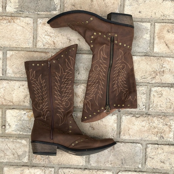 Coconuts by Matisse Shoes - Studded Coconut Cowboy Boots by Matisse ❤️